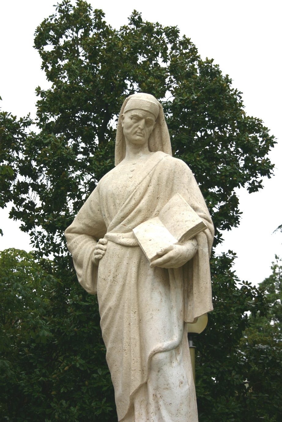 Peter of Abano's monument, Abano Terme, Italy - 02.JPG